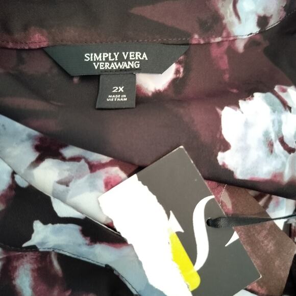 Simply Vera Wang Floral Blouse Dark Romantic NEW - Picture 10 of 10